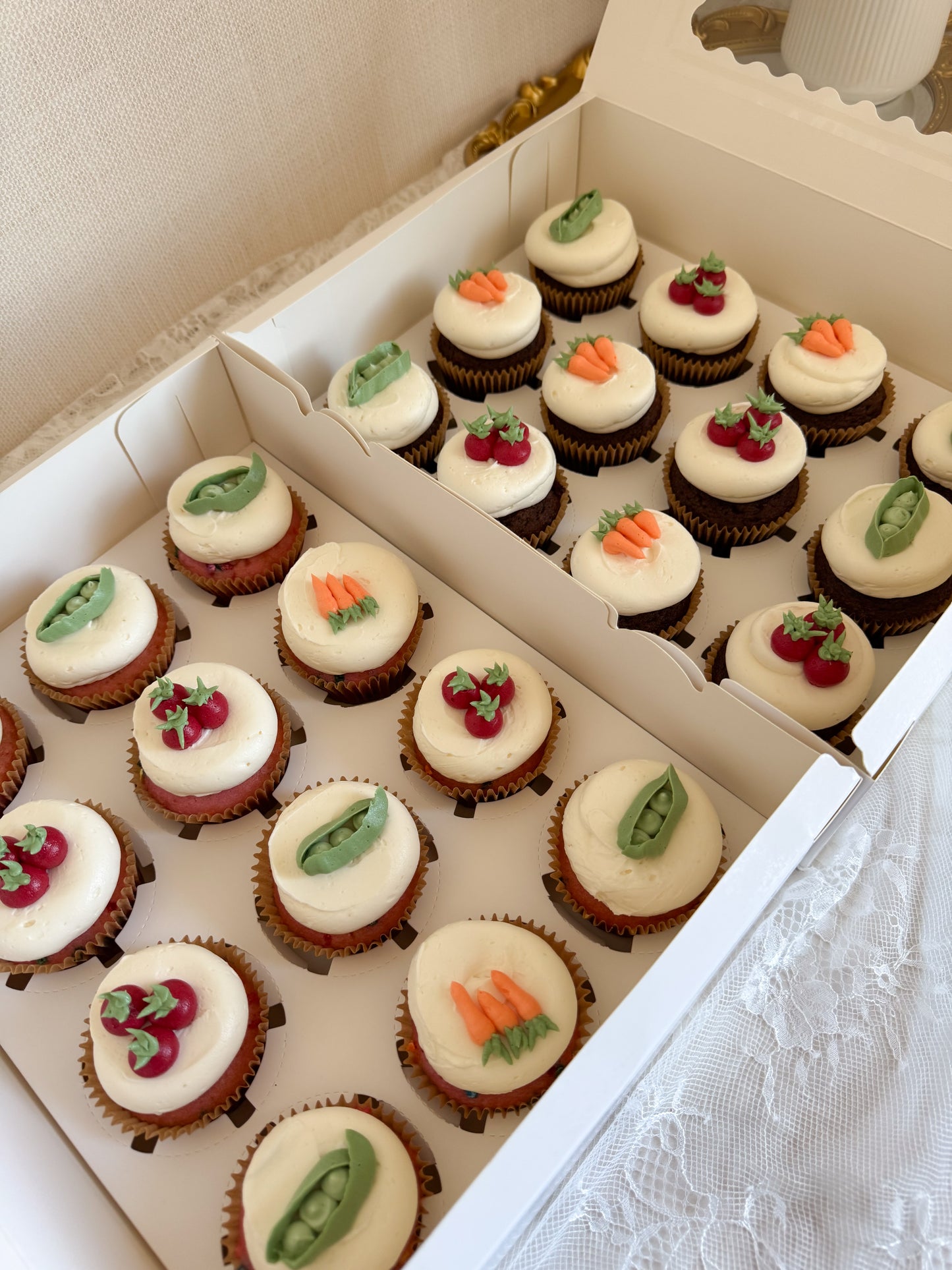 Custom Cupcakes (One Dozen)
